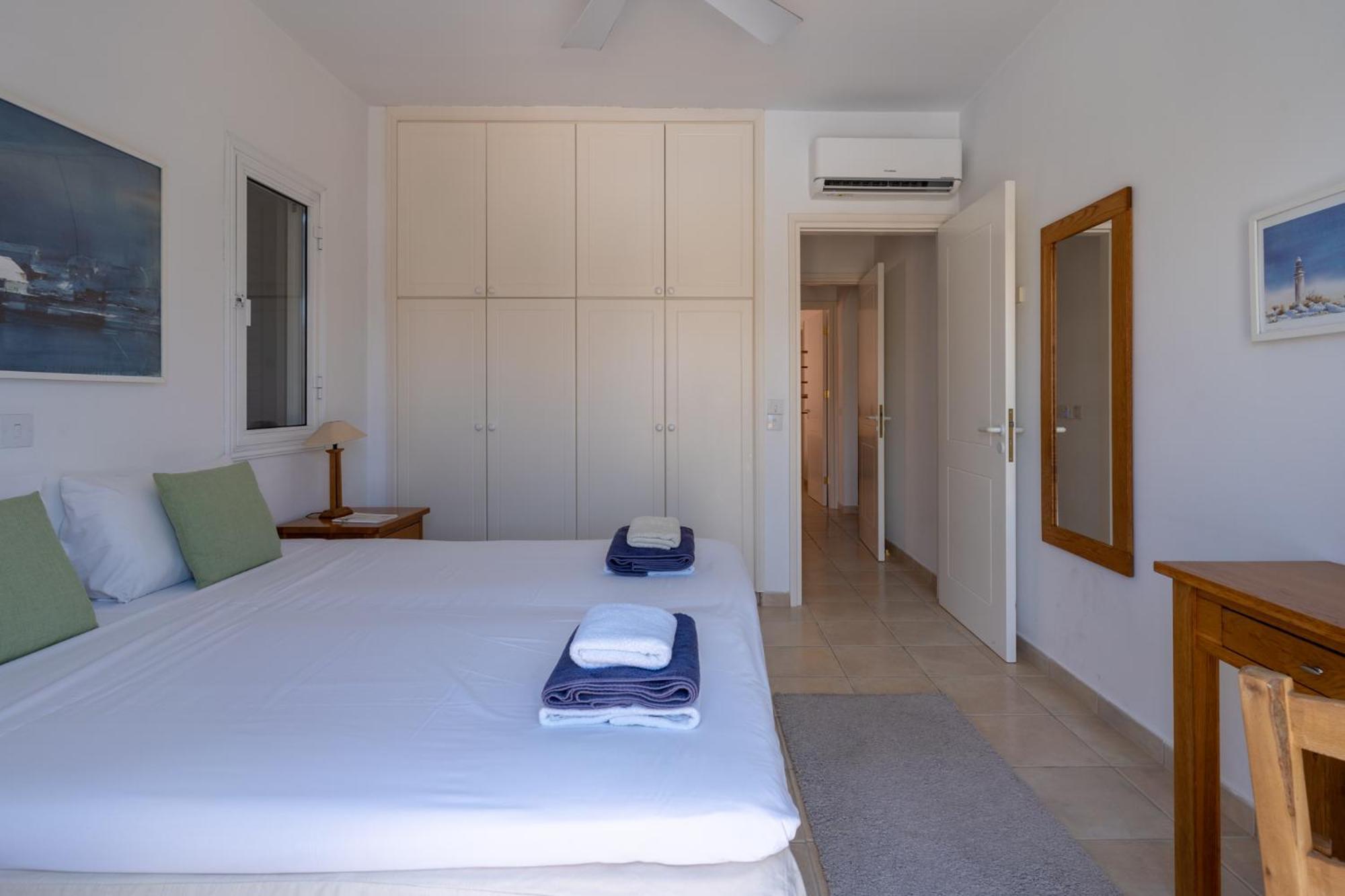 Tropical Paradise In Harbour Paphos, Central & Close To Beach ภายนอก รูปภาพ